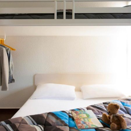 Dodo Hotel บรี-กงต์-โรแบร์ ภายนอก รูปภาพ